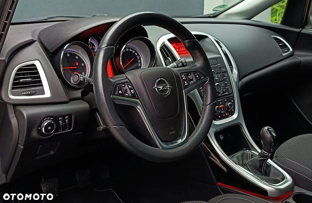 Opel Astra 2.0 CDTI Exklusiv - 18