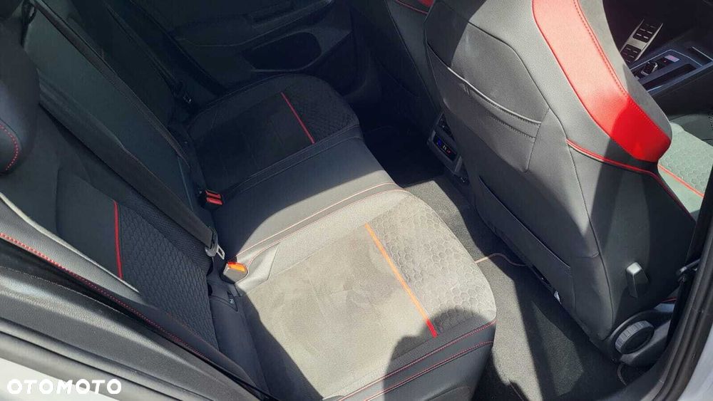 Volkswagen Golf - 14