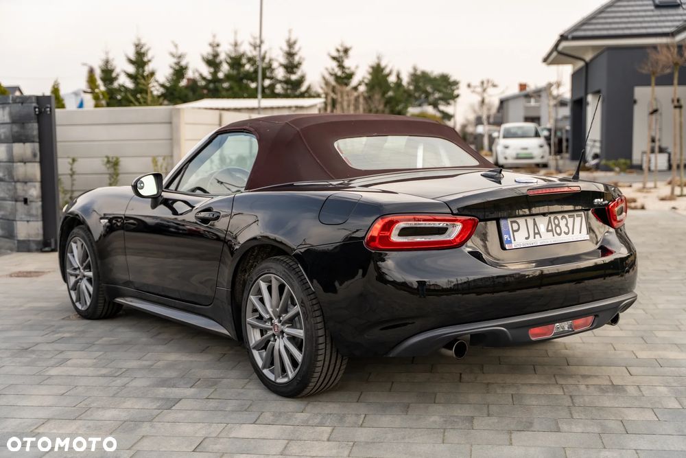 Fiat 124 Spider - 6