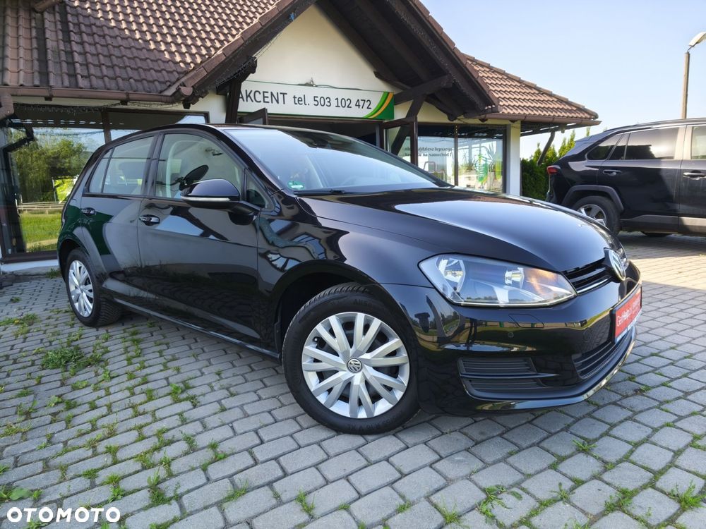 Volkswagen Golf - 6