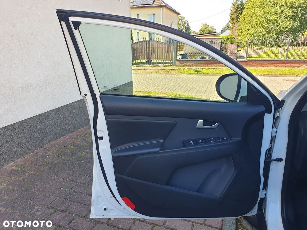 Kia Sportage 1.6 GDI Business Line L 2WD - 22
