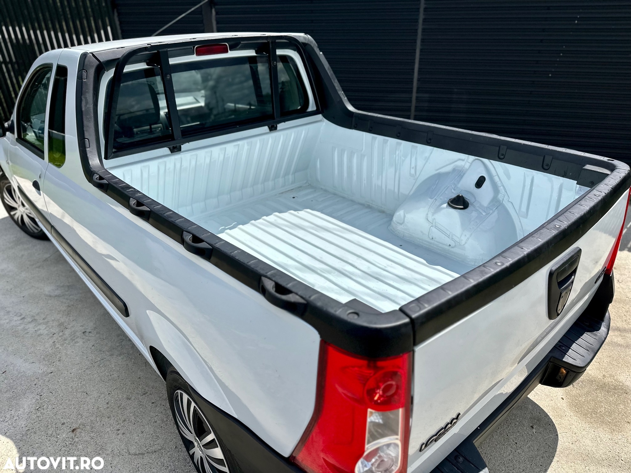 Dacia Pick Up - 17
