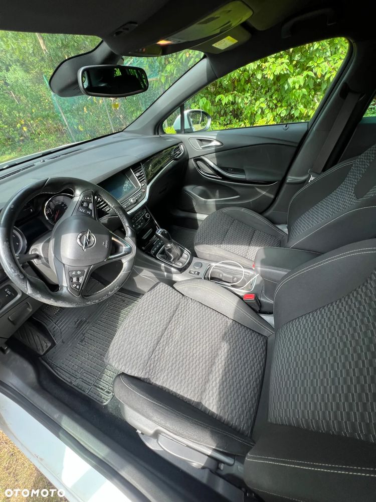 Opel Astra 1.6 D (CDTI) Start/Stop Business - 11