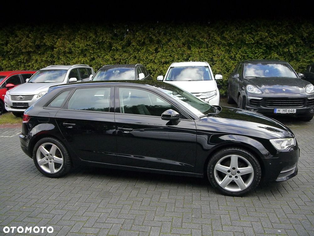 Audi A3 Sportback - 10
