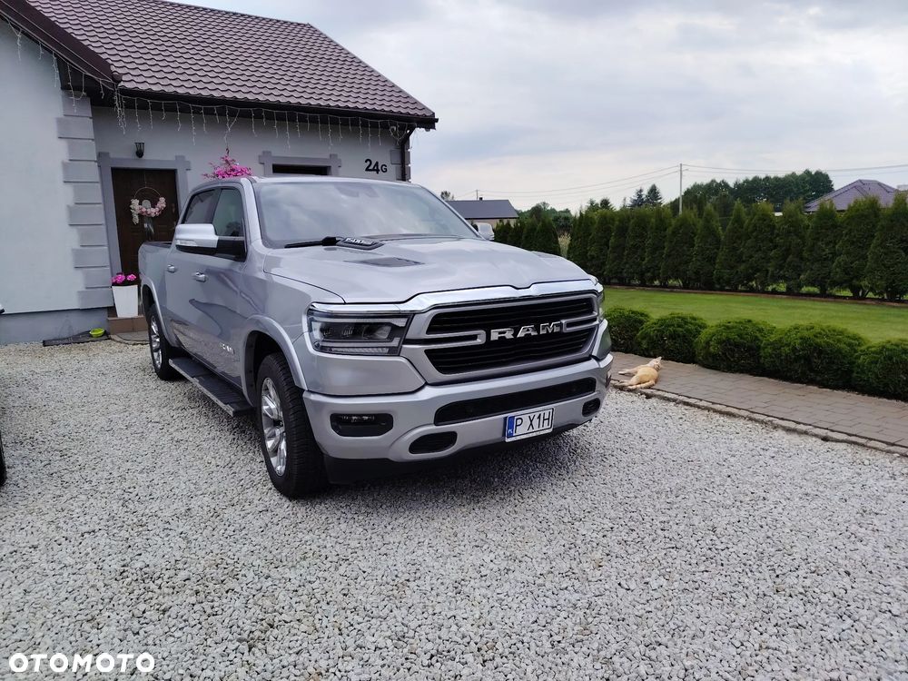 RAM 1500 5.7 Crew Cab Laramie - 3