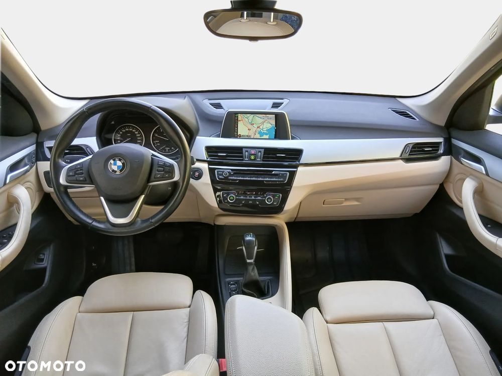 BMW X1 sDrive18d - 10