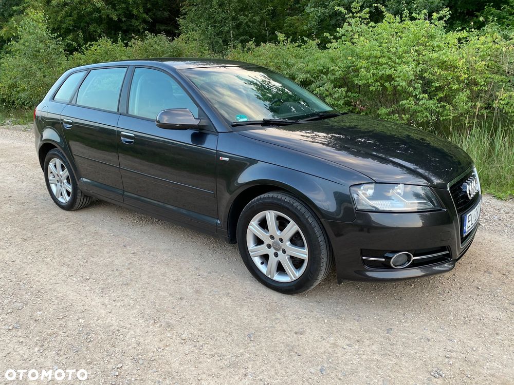 Audi A3 Sportback 2.0 TDI Ambiente - 8