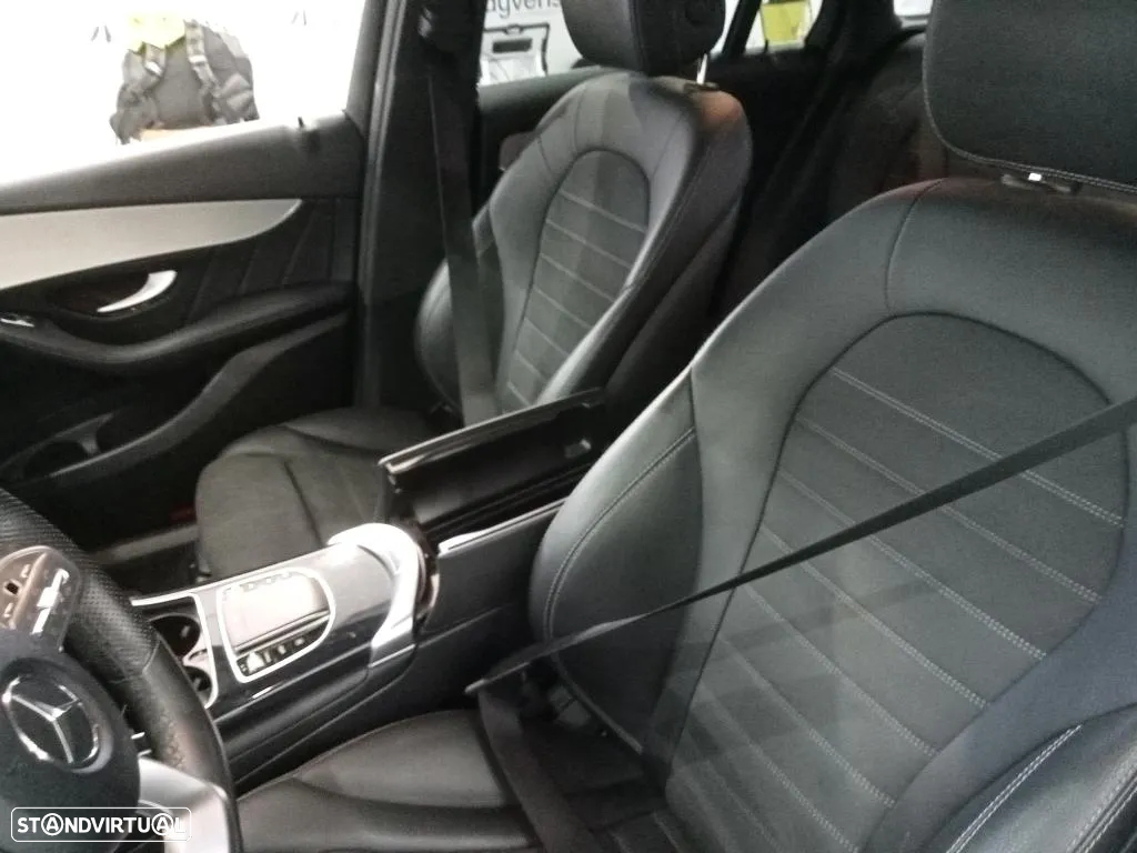 Mercedes-Benz GLC 300 de 4Matic - 10