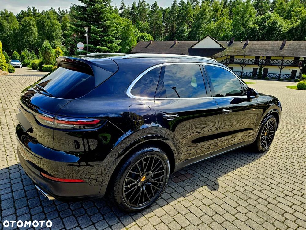 Porsche Cayenne Standard - 38