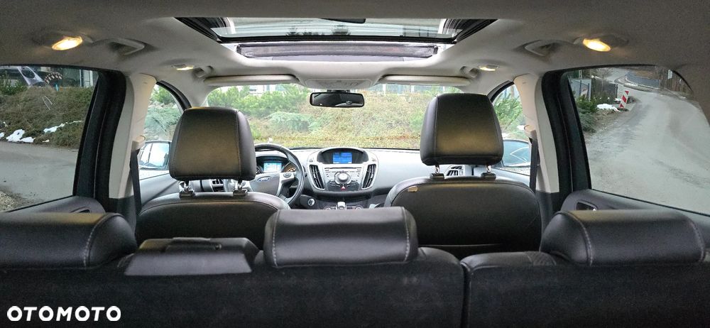 Ford Kuga 2.0 TDCi 4x4 Titanium - 34