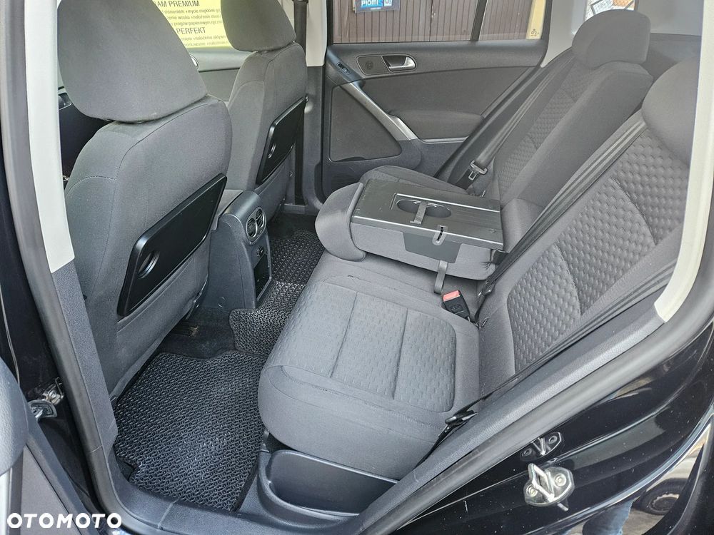 Volkswagen Tiguan - 10