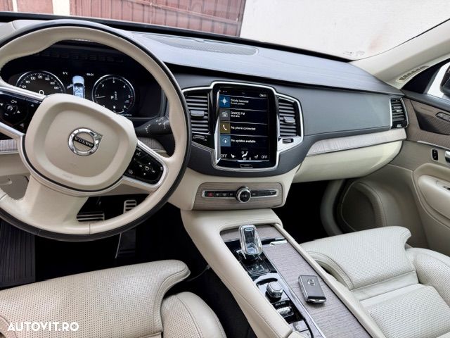 Volvo XC 90 - 7