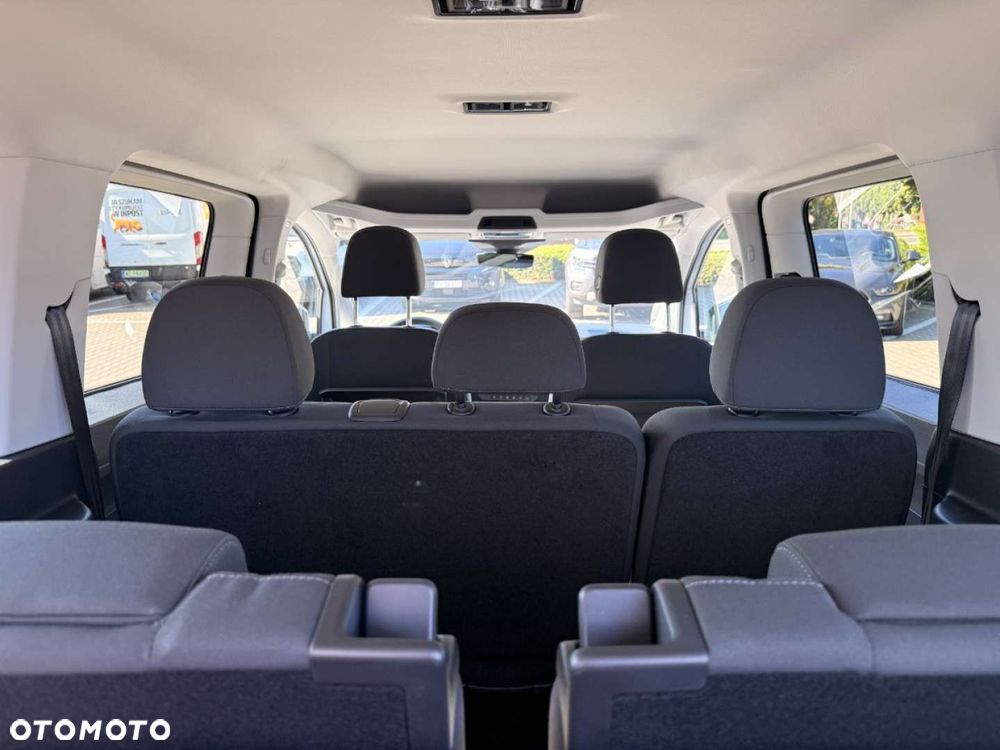 Ford Tourneo Connect Grand - 25
