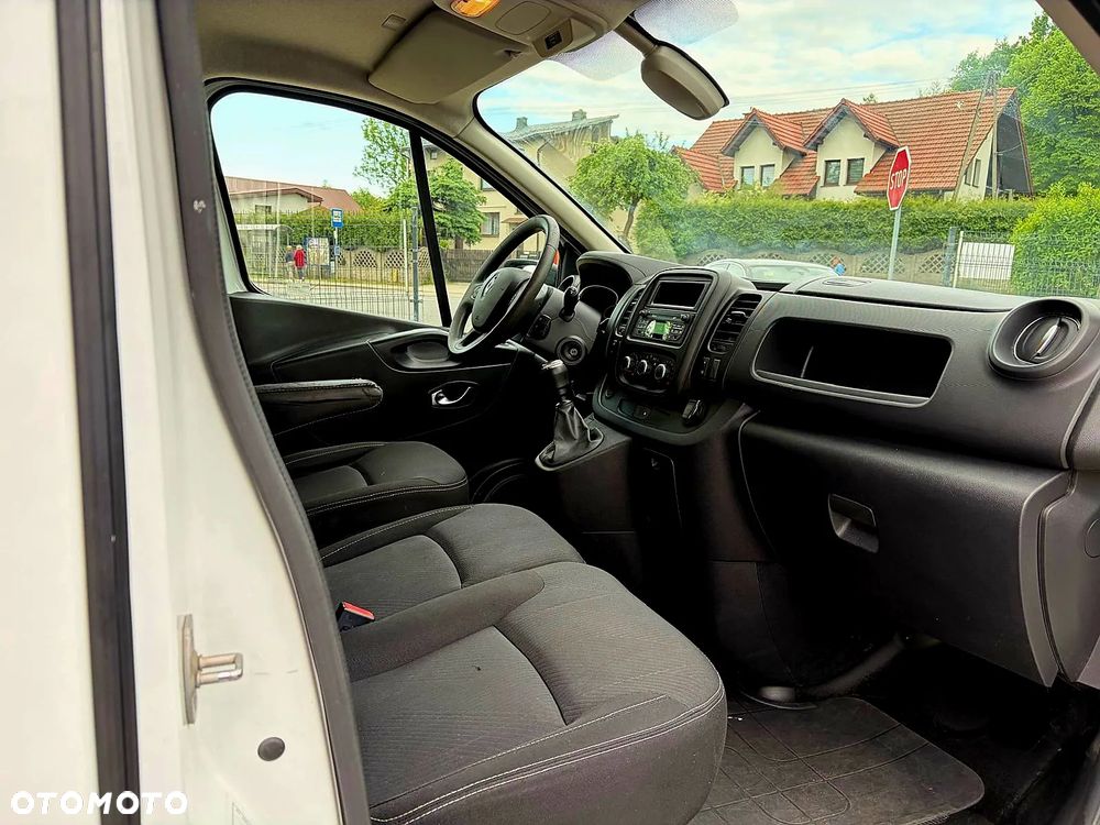 Renault Trafic - 21