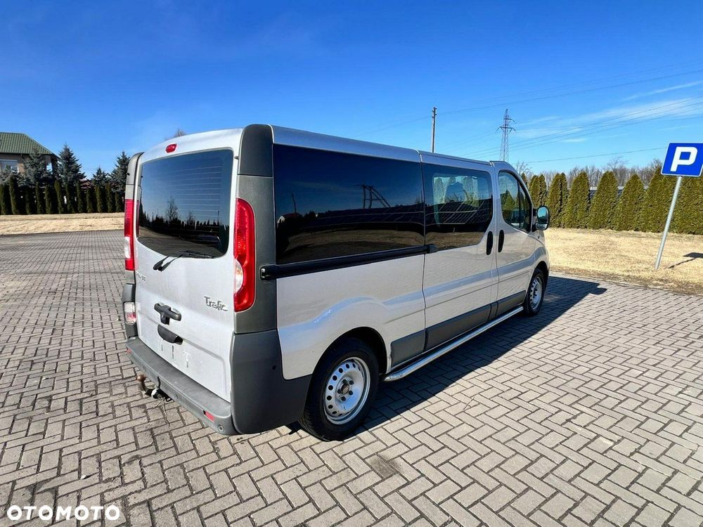 Renault Trafic - 10