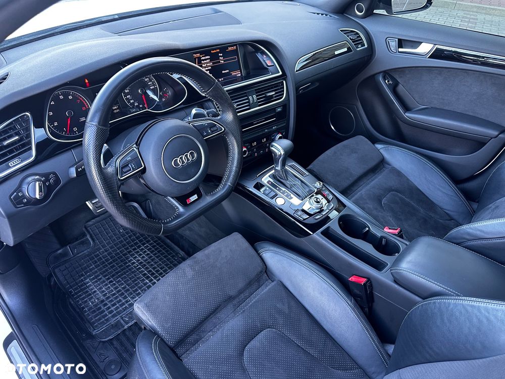 Audi A4 Limousine - 18