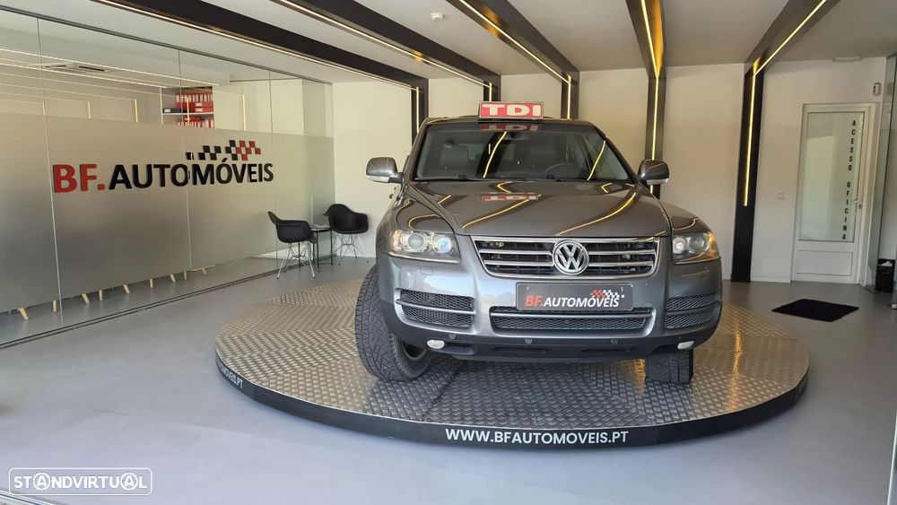 Volkswagen Touareg 3.0 TDI V6 Tiptronic — fotografia 10