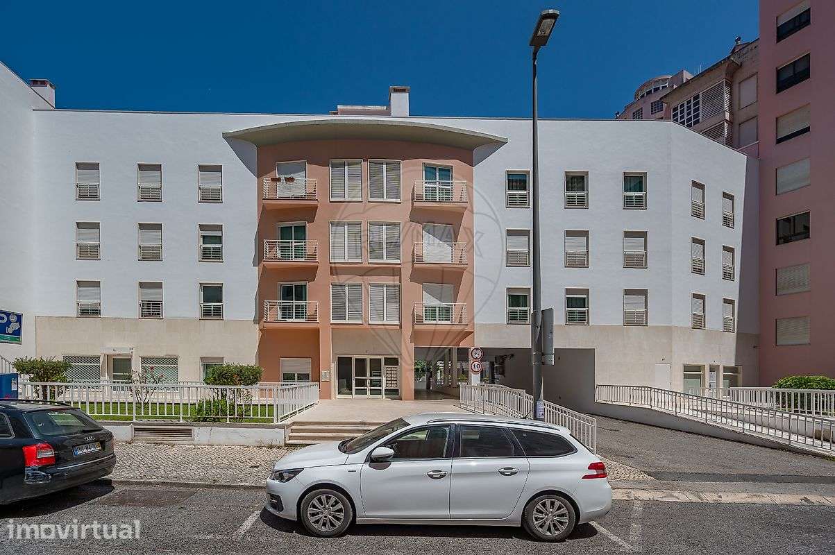 Apartamento T4 para arrendamento - Grande imagem: 2/36