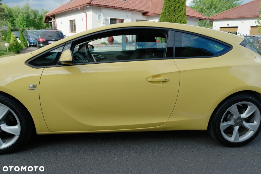 Opel Astra - 11