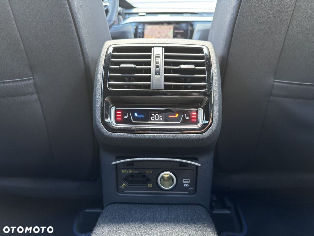 Volkswagen Arteon 2.0 TSI 4Motion R DSG - 17