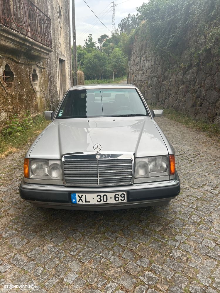Mercedes-Benz C 200 - 1