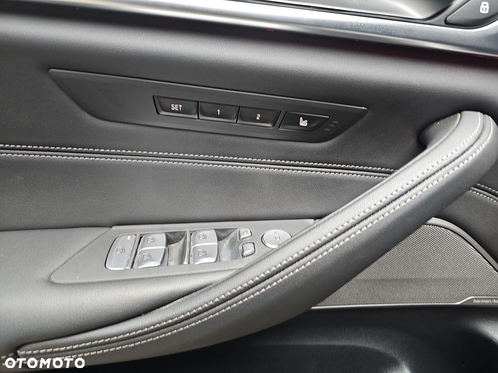 BMW Seria 5 - 24