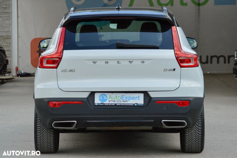 Volvo XC 40 D4 AWD R-Design - 26