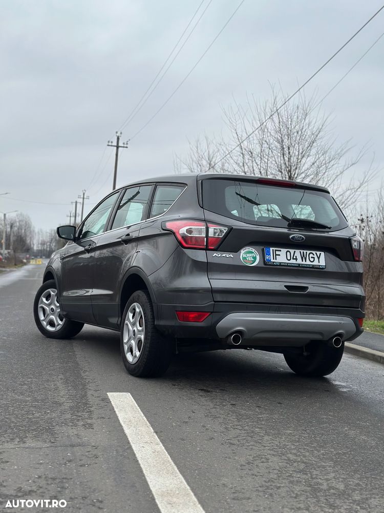 Ford Kuga - 2