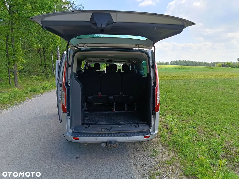 Ford Tourneo Custom - 7