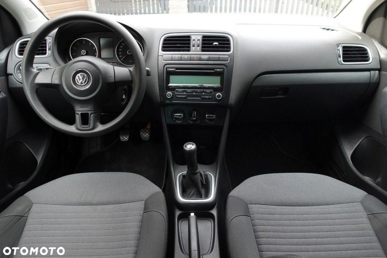Volkswagen Polo - 12