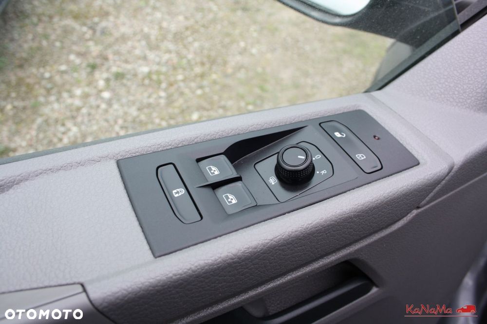 Volkswagen Transporter - 26