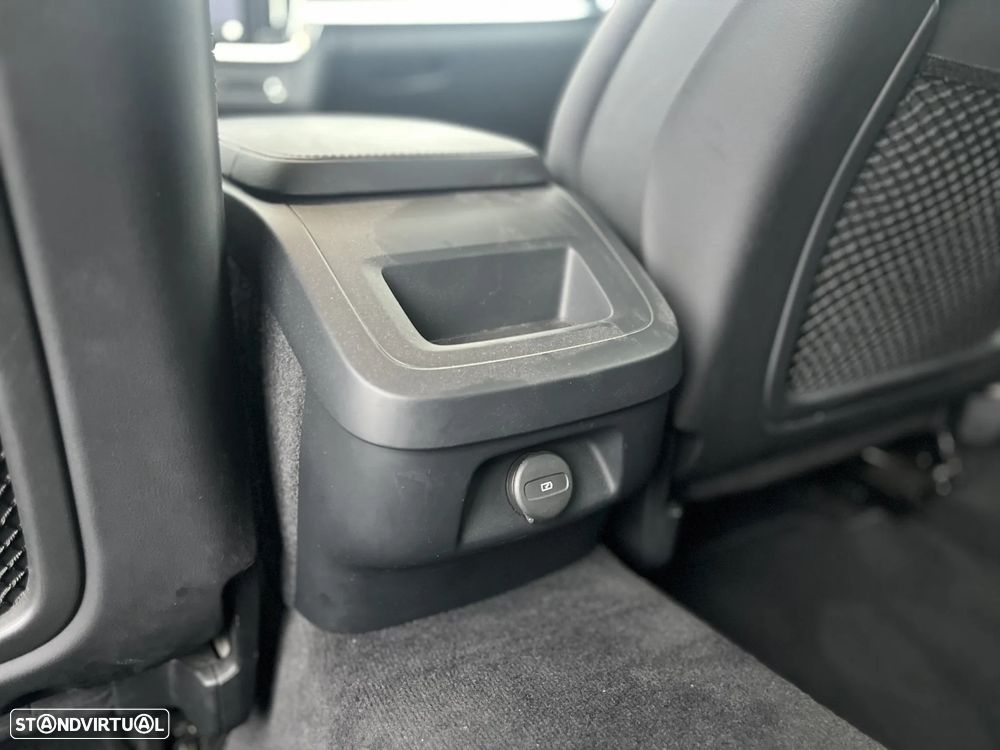 Volvo V90 2.0 B4 Core - 19