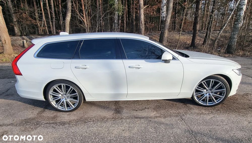 Volvo V90 D4 Momentum - 4