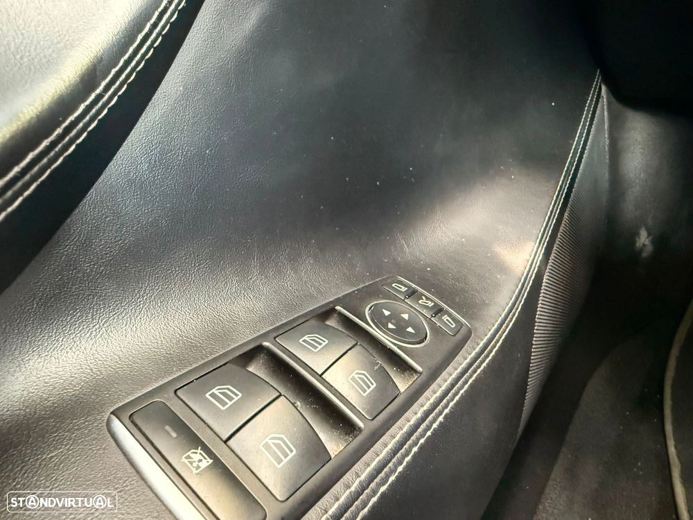 Tesla Model S - 10