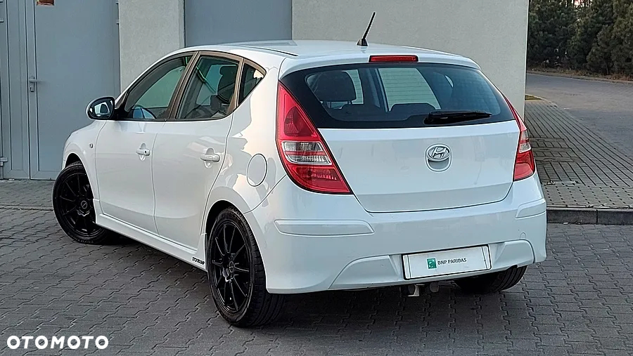 Hyundai i30 1.4 White Edition - 4