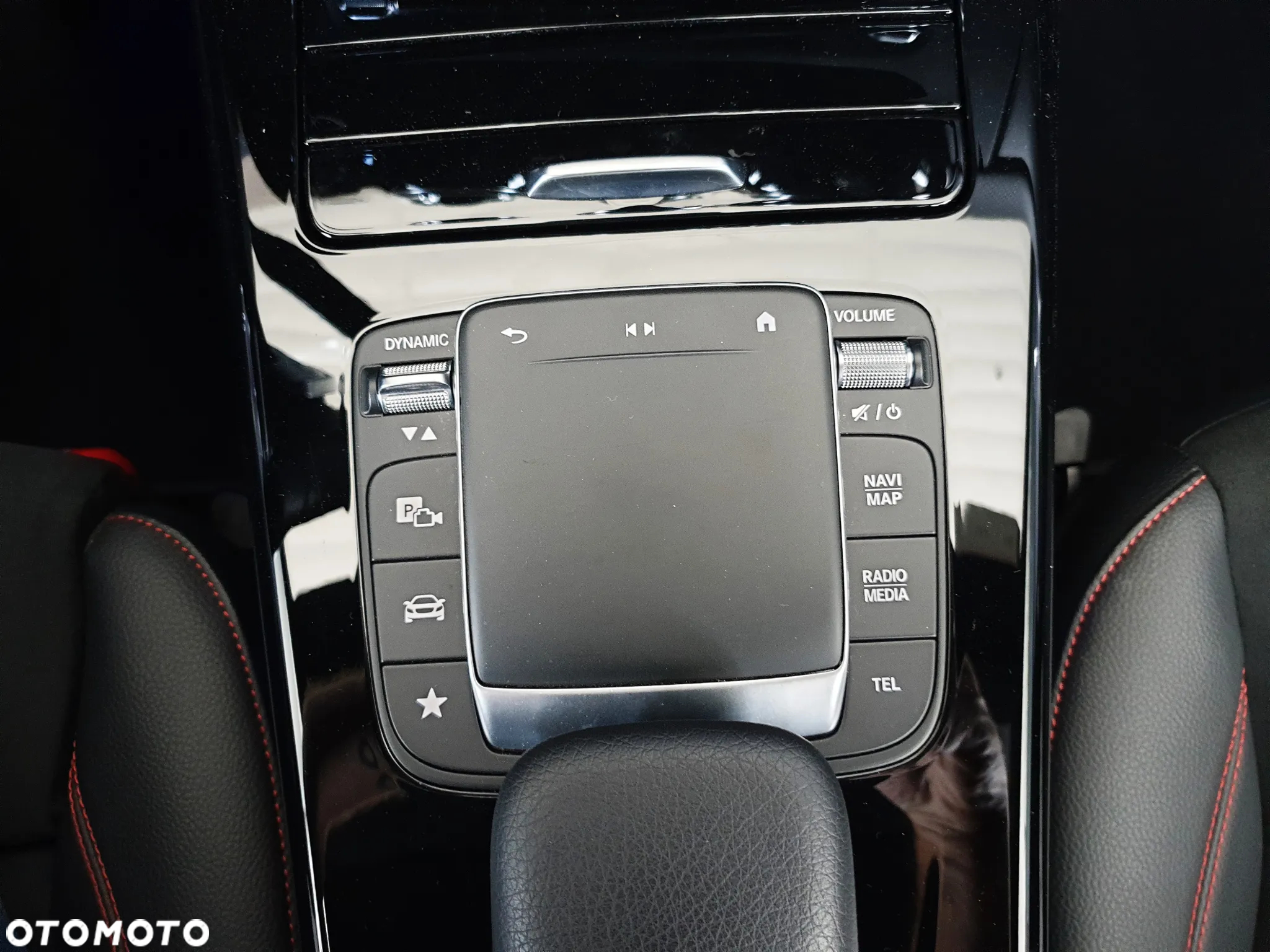 Mercedes-Benz CLA 200 AMG Line 7G-DCT - 22
