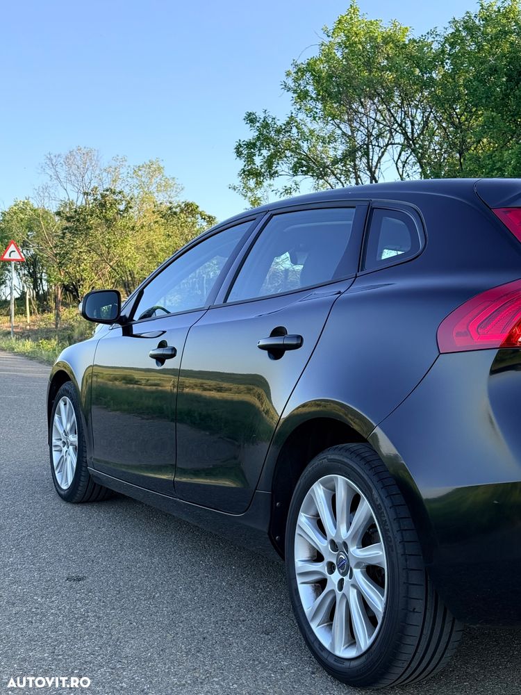 Volvo V40 D3 Geartronic Summum - 8