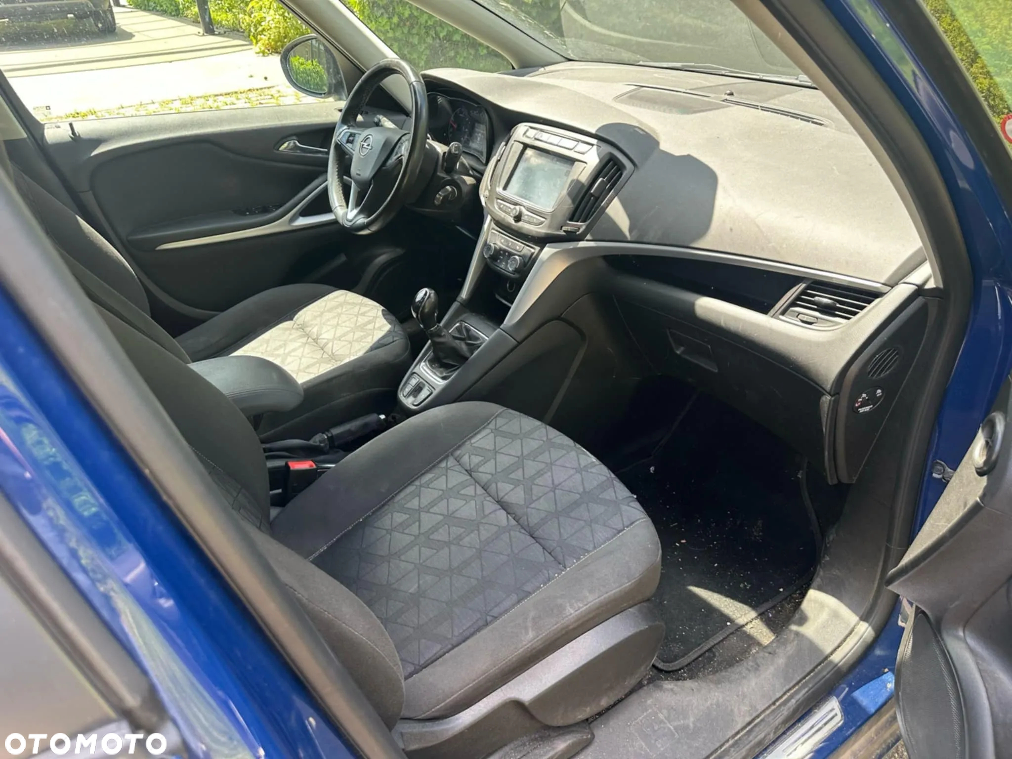 Opel Zafira - 10