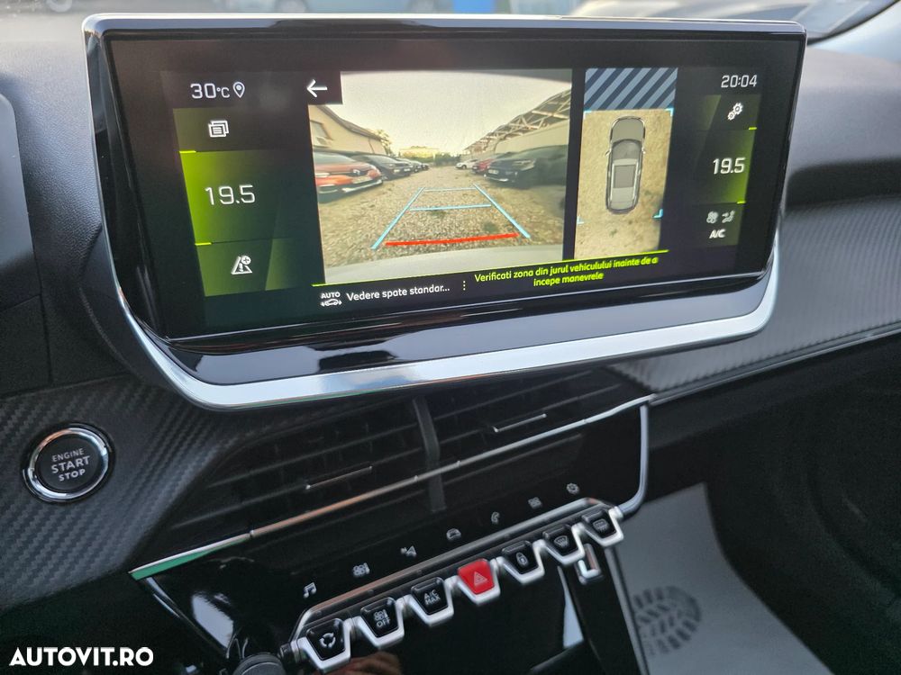Peugeot 2008 PureTech 130 EAT8 GT - 29
