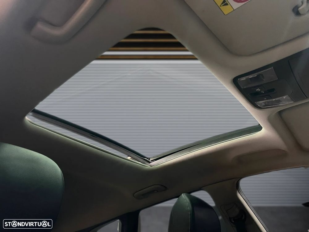 Kia Ceed SW 1.6 CRDi TX+SRF 7DCT - 10