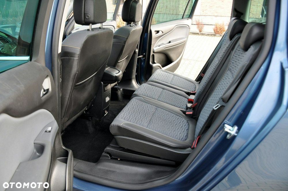 Opel Zafira - 20