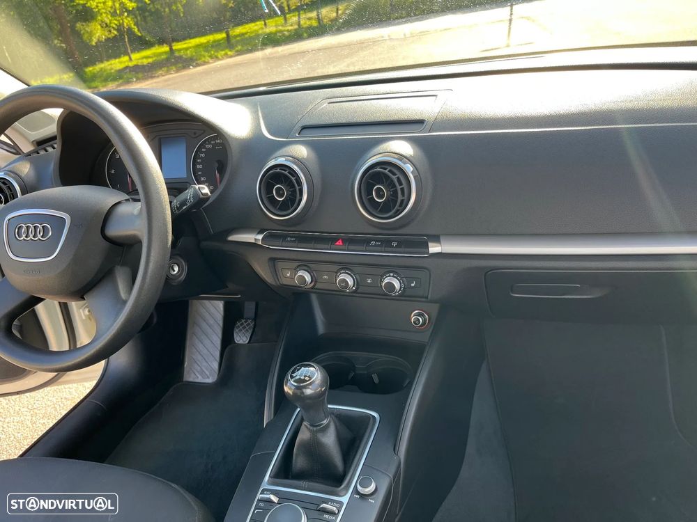 Audi A3 2015 photo 4
