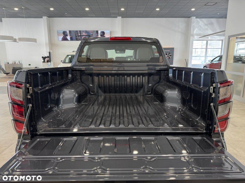 Isuzu D-Max - 9