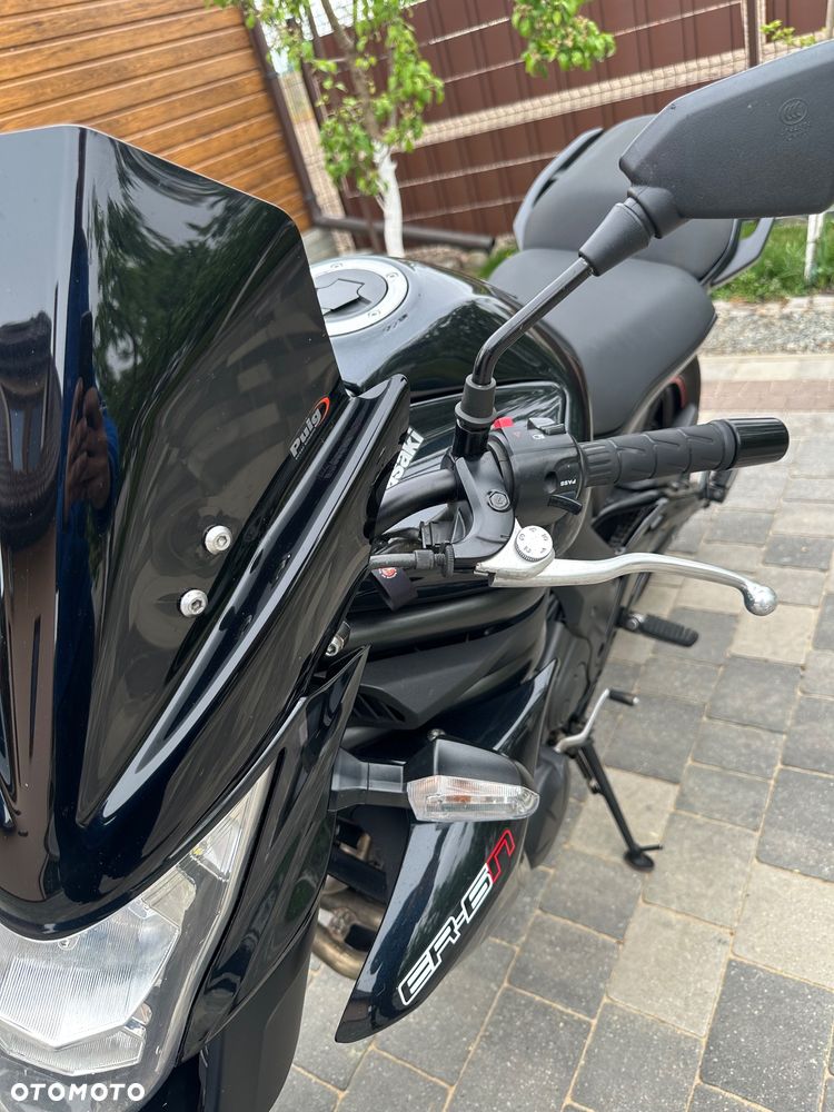 Kawasaki ER - 7