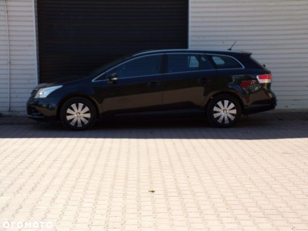 Toyota Avensis - 7