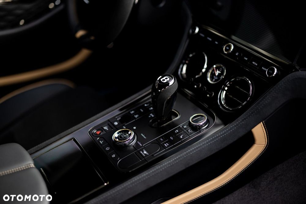 Bentley Continental GT - 12