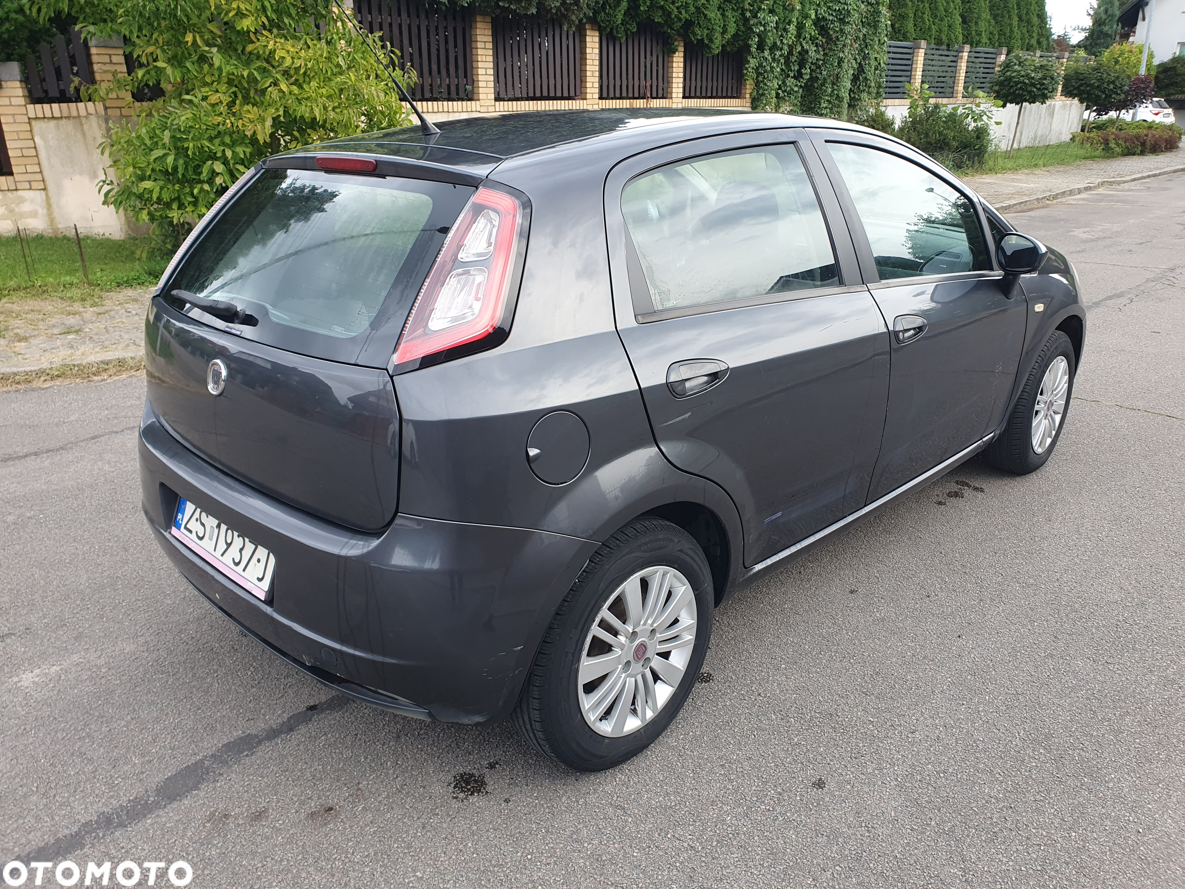 Fiat Punto 1.4 16V Dynamic - 4