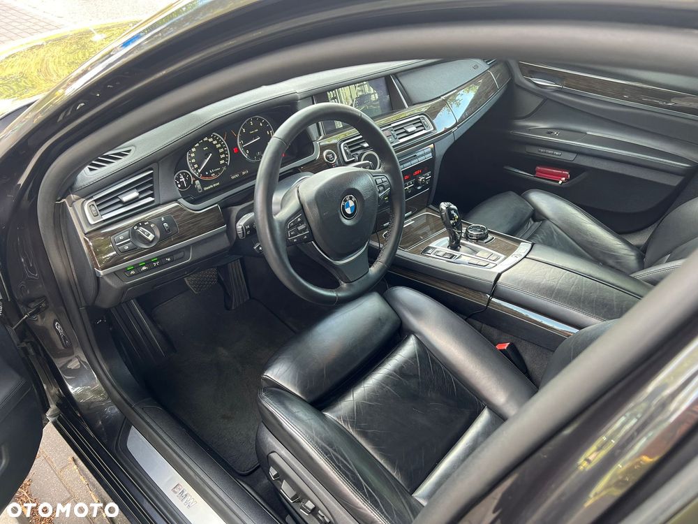 BMW Seria 7 730d xDrive Edition Exclusive - 9