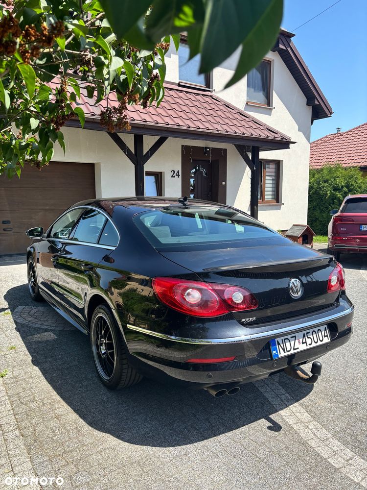 Volkswagen Passat 2.0 TDI Highline R-Style - 8