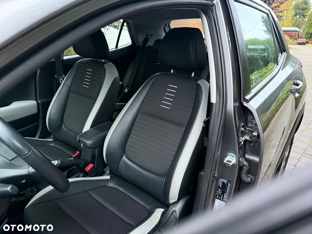 Kia Stonic 1.2 L - 16